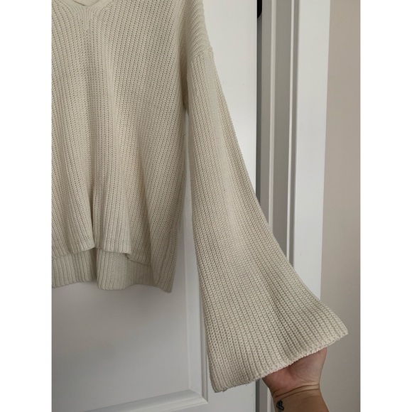 Ivory Sweater with back detail - Picture 2 of 4